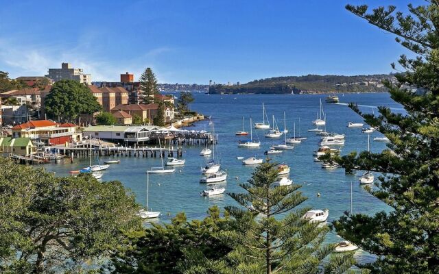 Beautiful 2 Bedroom Apartment Overlooking Manly Wharf - MAN29
