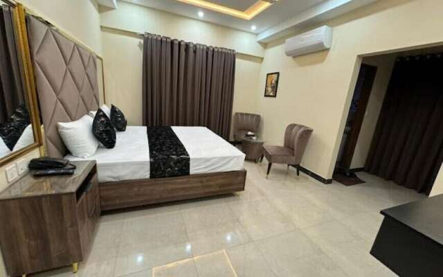 Gold Pine Hotel Lahore