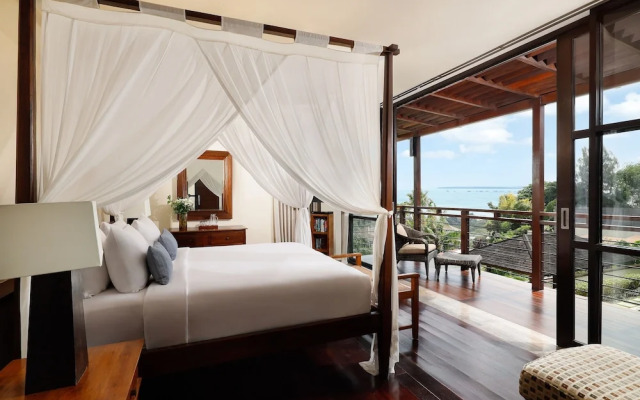 Villa Jamalu by Nakula
