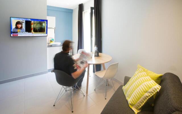 Maison Les Fleurines By Logis