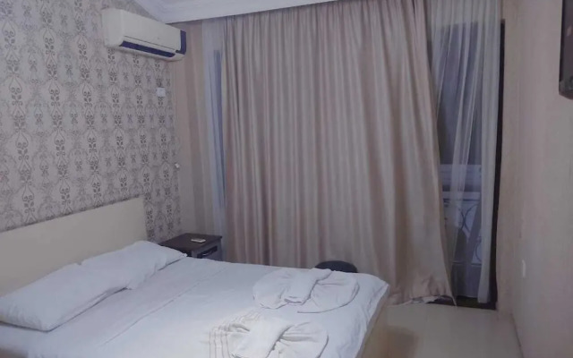 Golden Fish Hotel