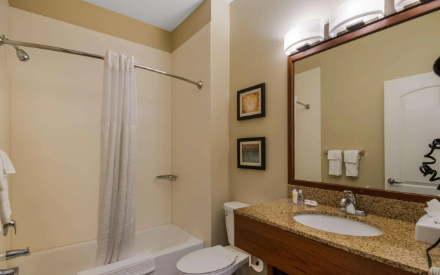 Comfort Inn & Suites Barnesville - Frackville