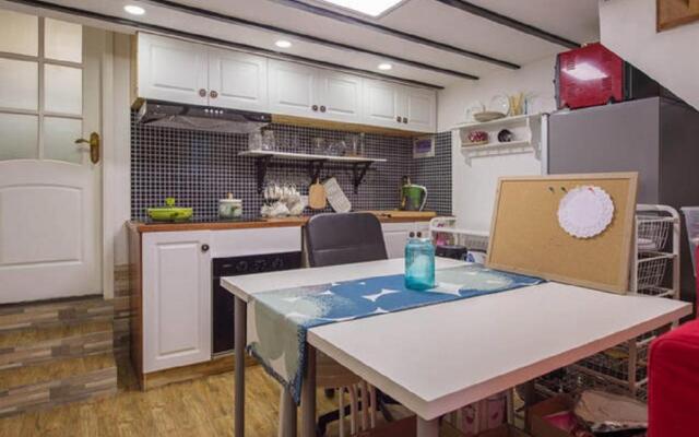 Loft In Stone Gate House
