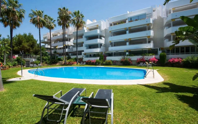 Charming 2 Bedroom Trocadero Arena area