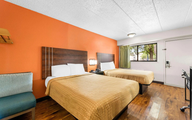 Motel 6 Charlotte NC Airport