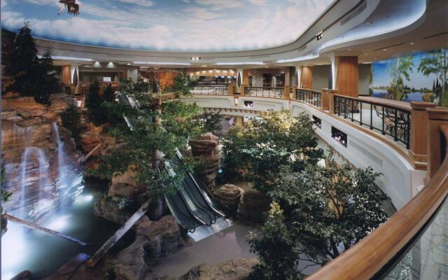 Ho-Chunk Casino Hotel - Wisconsin Dells