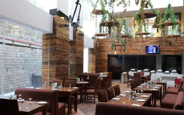 Wood Creek Resort & Spa Kasauli