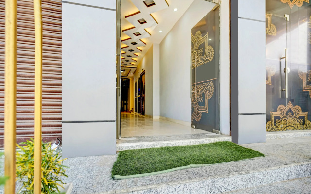 Super Townhouse Anisabad Near Mahavir Sansthan