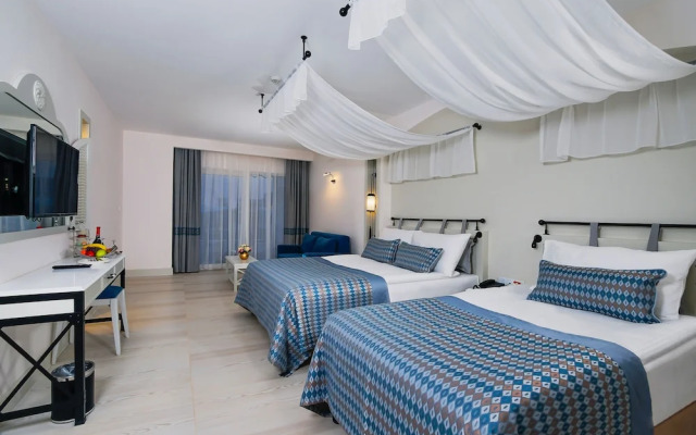 Limak Cyprus Deluxe Hotel