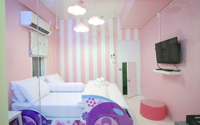 Meroom Hotel