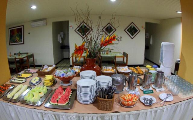 Nascimento Praia Hotel