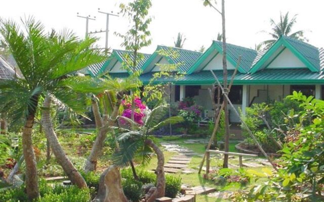 Samroiyod Holiday Resort