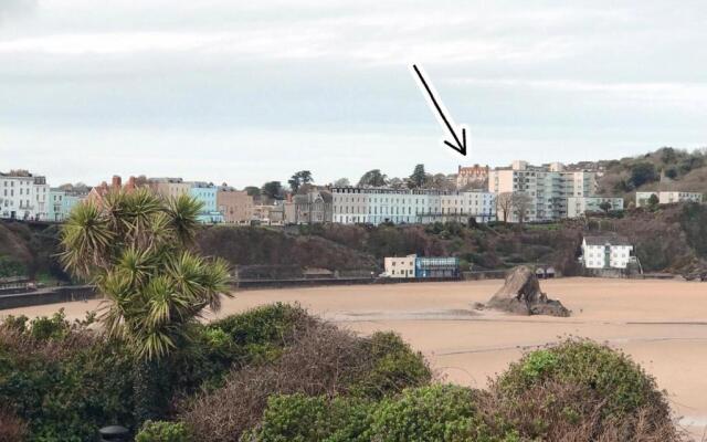 Apartment with Swimming Pool