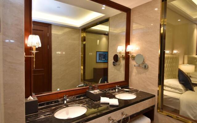 Taizhou Haiyan Jinling International Hotel