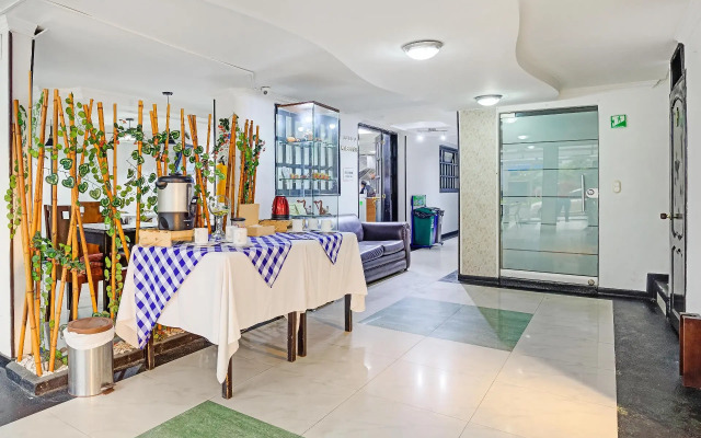 Hotel Ferrovial Inn