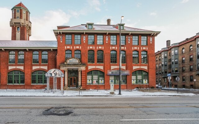 Spacious Cle Apartments By Frontdesk