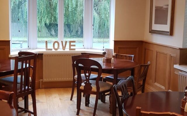 The George Carvery & Hotel