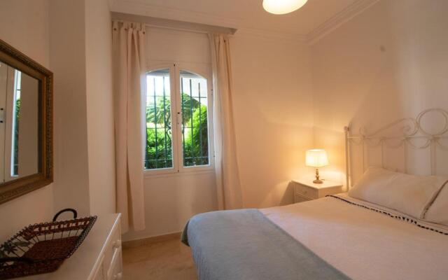 COSTABELLA Marbella 1 min walking from the beach