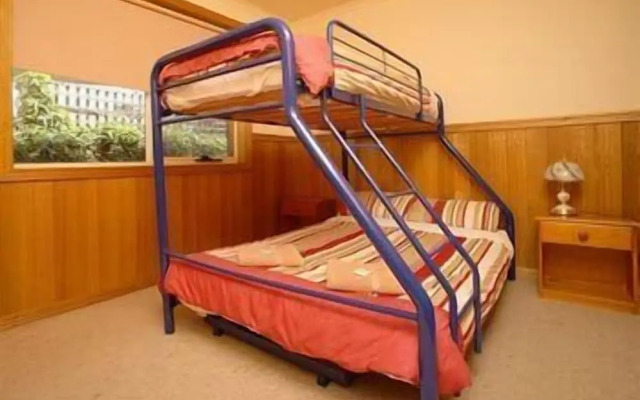 Apollo Bay Backpackers Lodge