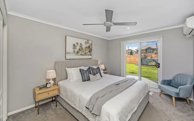 Shelly Beach Serenity