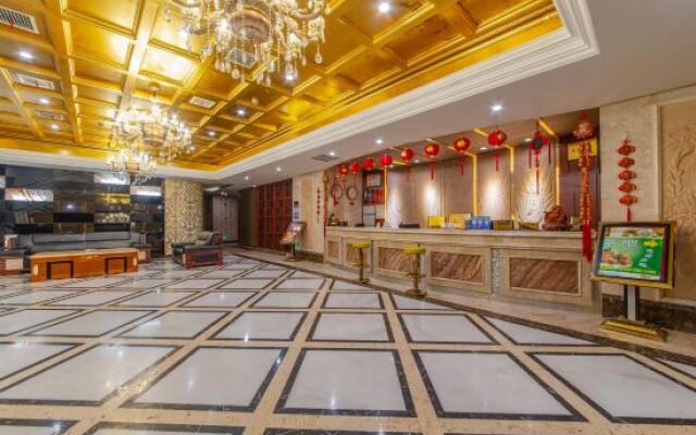Huayu Hotel