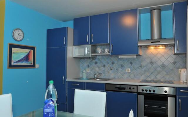 Apartment Lara Tour As
