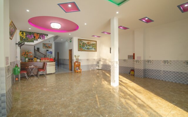 Viet Anh Motel by OYO Rooms