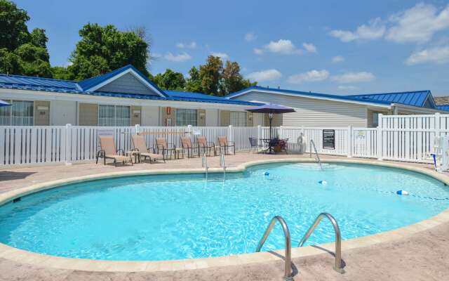 Americas Best Value Inn & Suites St. Clairsville Wheeling