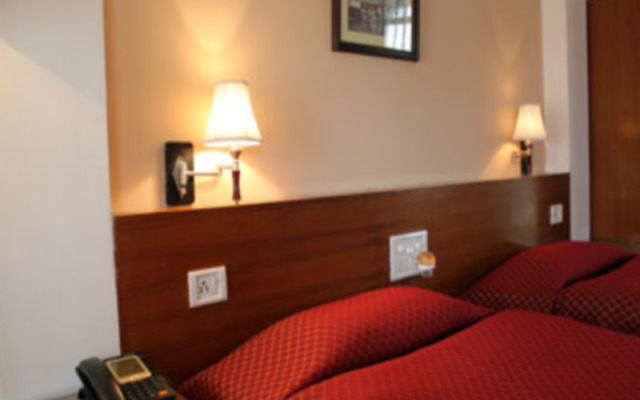 Marina's Motel