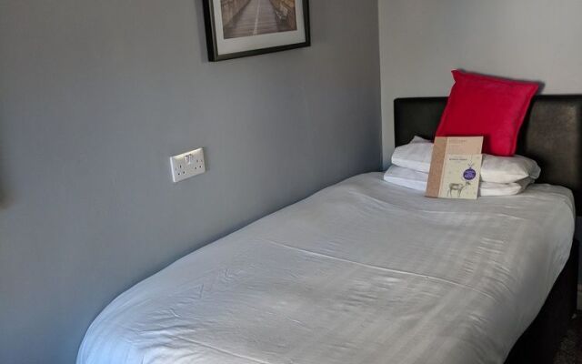 The Royal Kings Arms Hotel