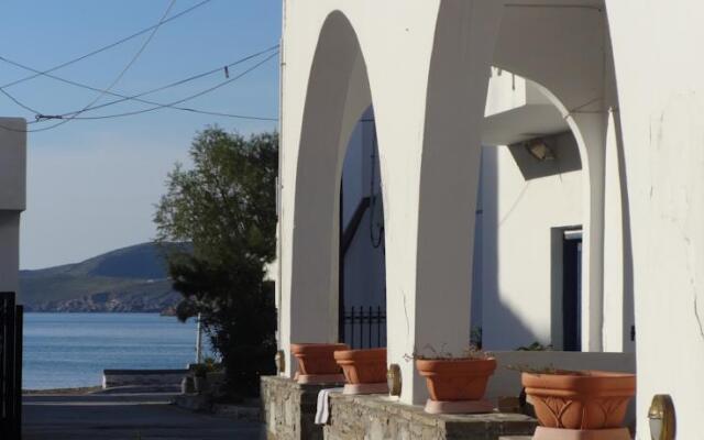 Bouriti Eleni Tzamaros