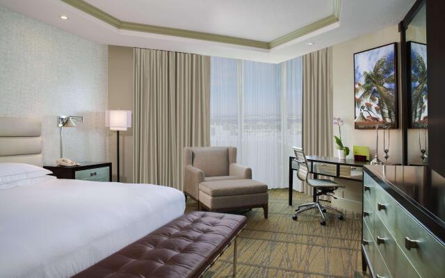 DoubleTree by Hilton Hotel Miami Airport & Convention Center