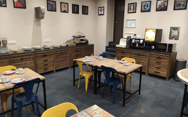 Logis Hôtel Yseria Historical Center