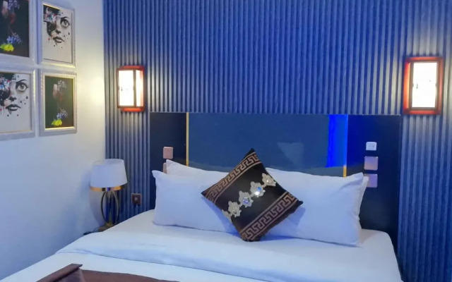 Ice Grand Hotel & Suites