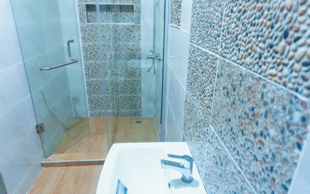 Rolarz Resorts & Hotel