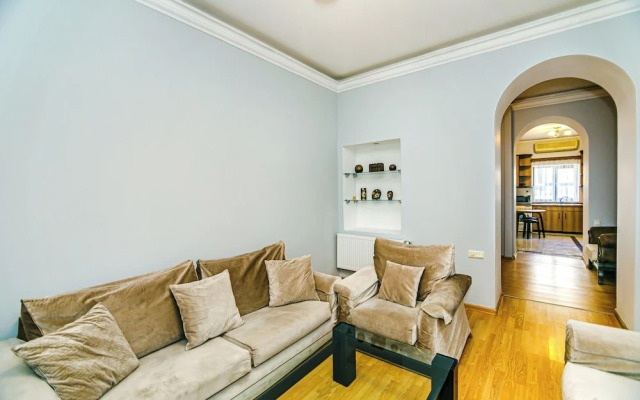 Azneft Garden Apartment