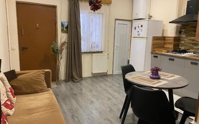 Downtown-home in the heart of old Tbilisi