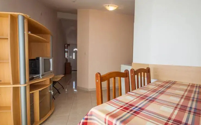 Apartments Mazor
