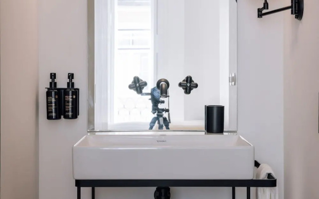 Ando Living - Flores 25 House