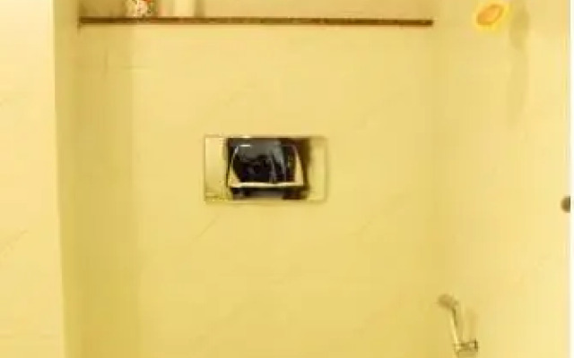 Collection O 50126 Hotel Sk Elegance
