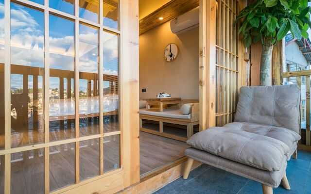 Wuhuayisu Wenjing Hotel