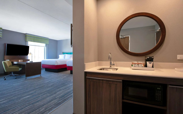Hampton Inn & Suites Ottawa West