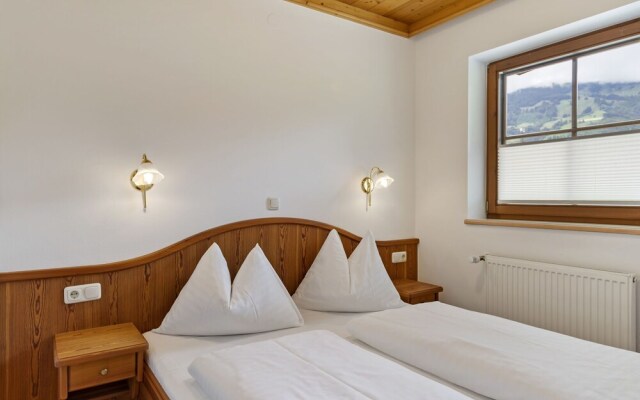 Alluring Holiday Home in Hollersbach im Pinzgau near Skiing
