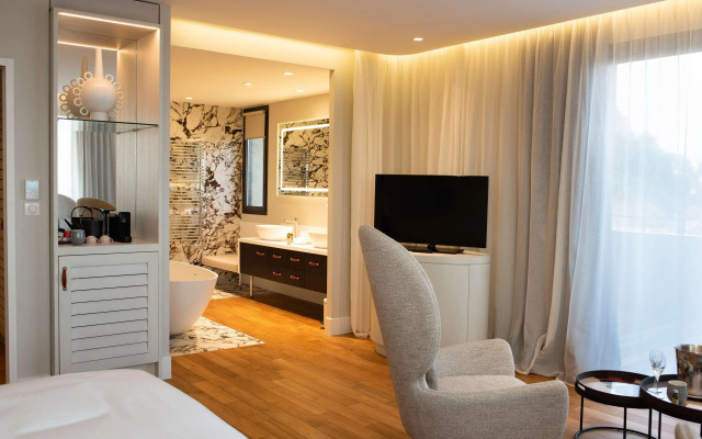 Eden Rose Grand Hotel, BW Premier Collection