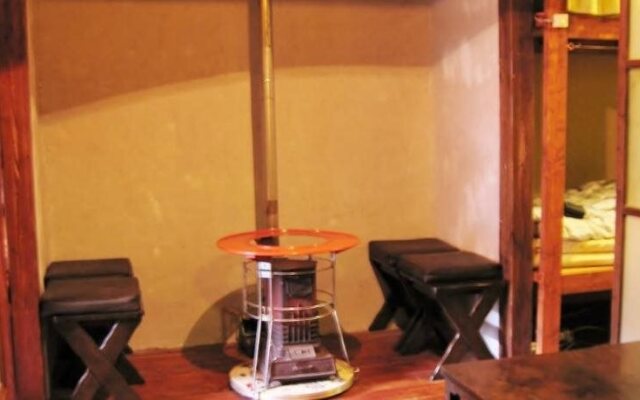 Small World Guest House - Hostel