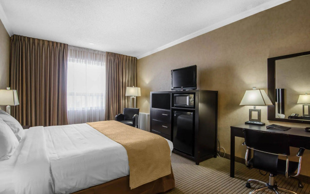 Travelodge by Wyndham Prince Albert