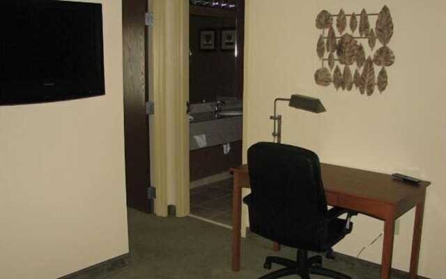 Randolph Inn and Suites