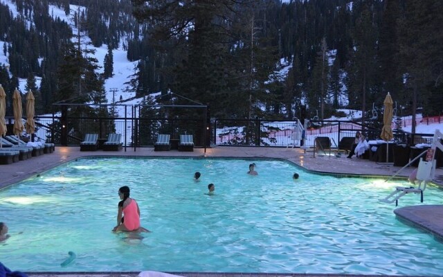 Penthouse Residence - Three Bedroom Penthouse