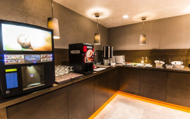 The New Hotel Zeybek