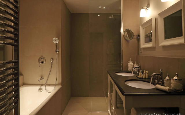New Hotel Roblin